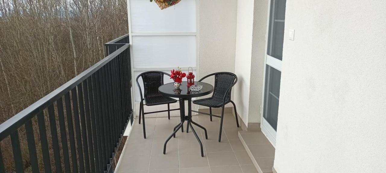 Ferienwohnung Apartman Ostry Vrsok V Starom Smokovci Vysoké Tatry Exterior foto
