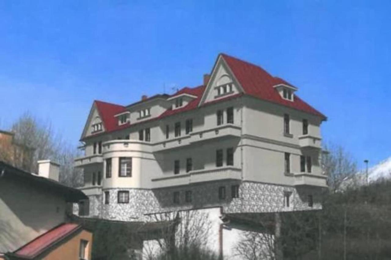 Ferienwohnung Apartman Ostry Vrsok V Starom Smokovci Vysoké Tatry Exterior foto